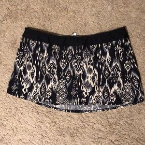 Black Printed Swim Skirt (16)